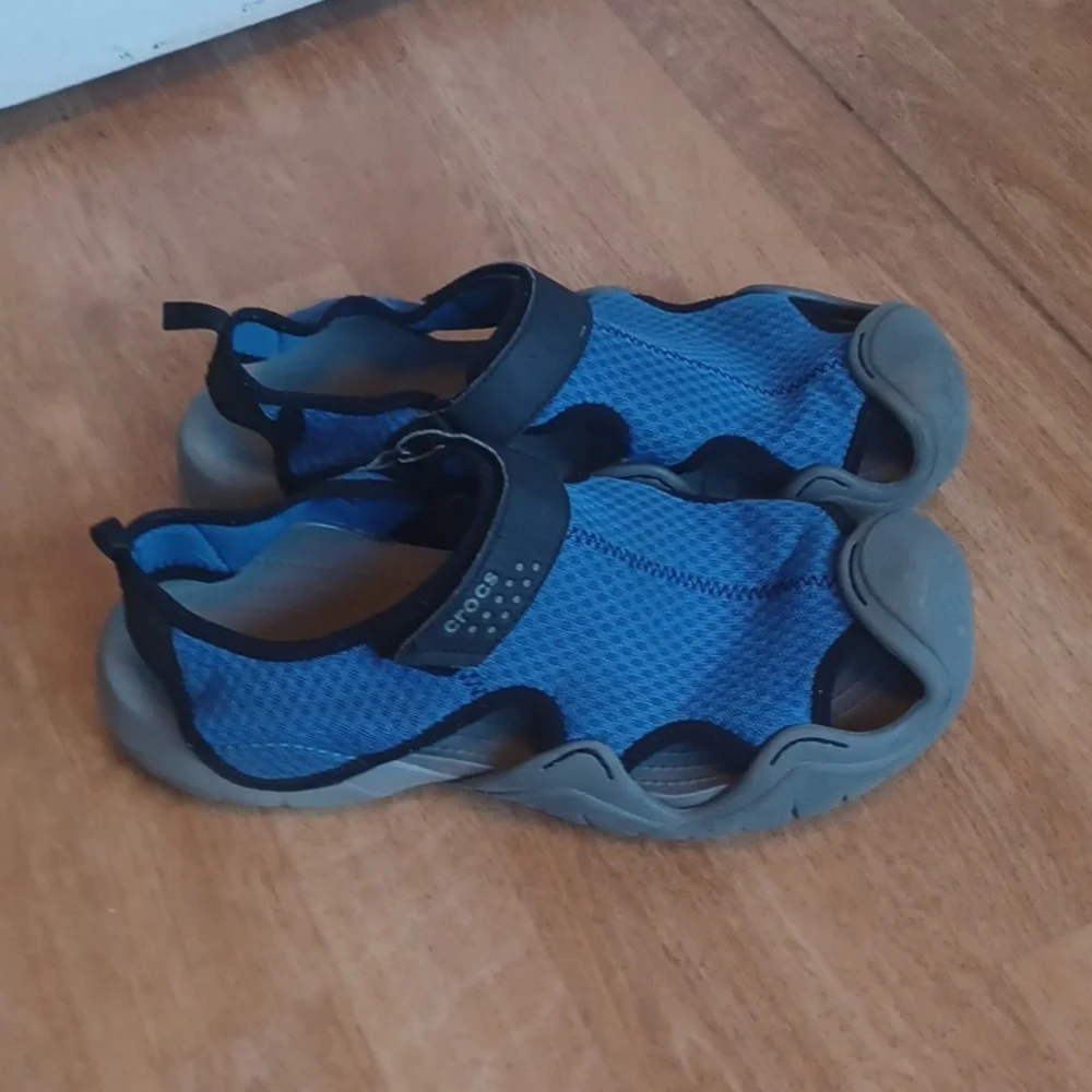 Crocs men's size 12 blue and gray